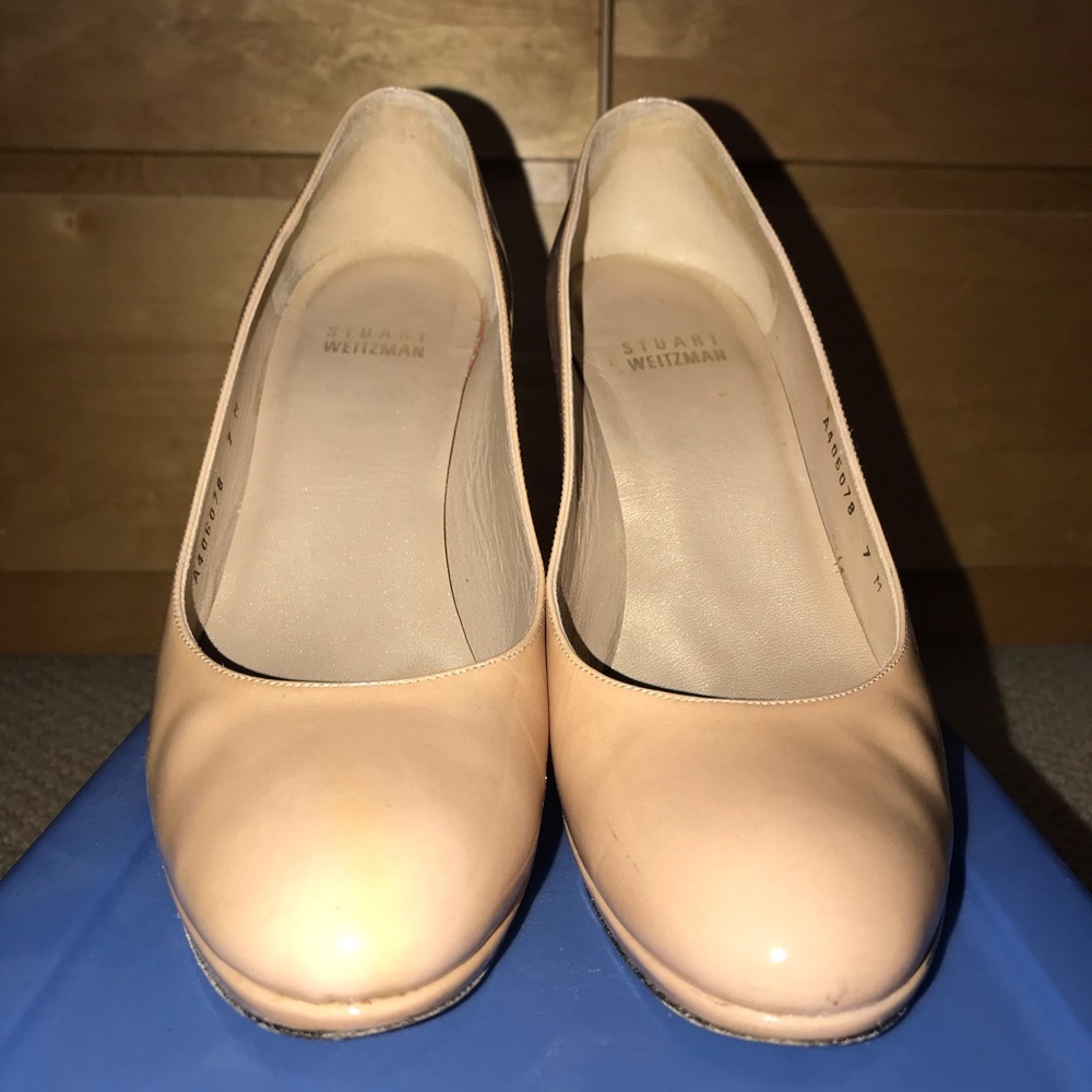 Stuart Weitzman nude heels